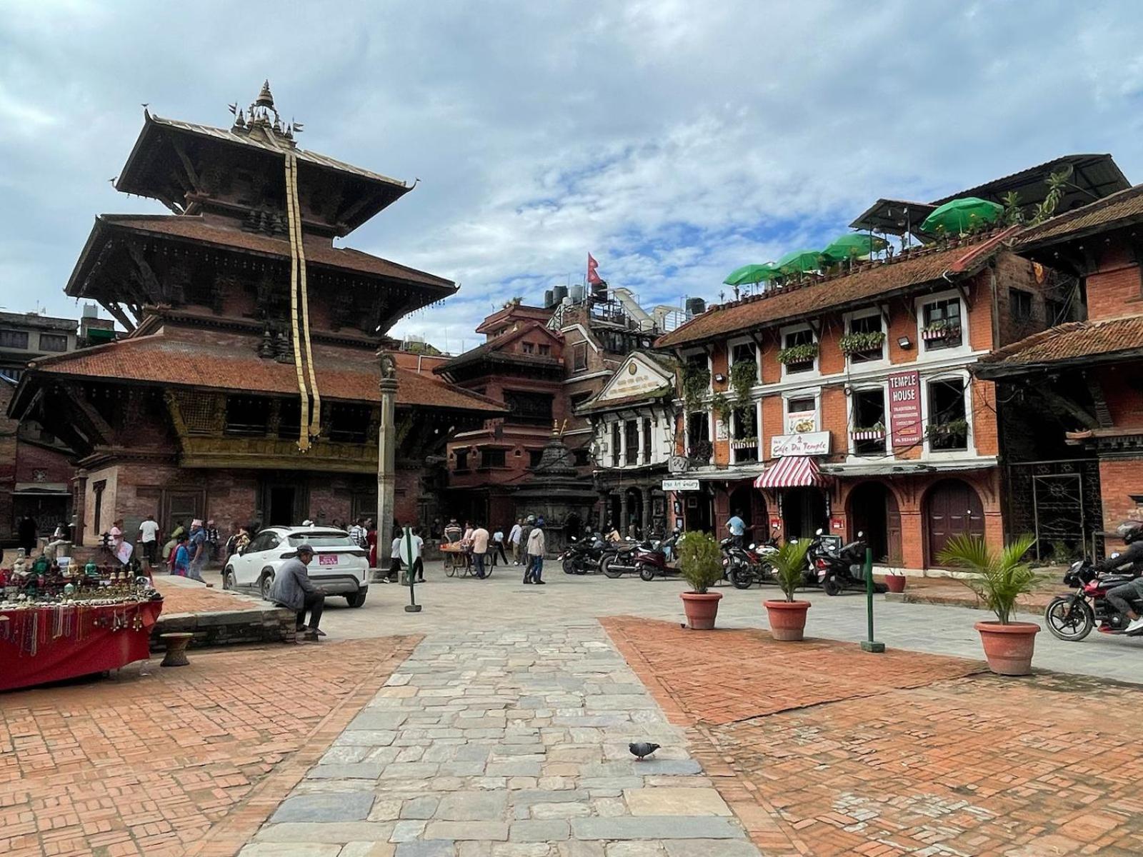 Hotel Patan Square - 2 Km From Patan Durbar Square Esterno foto