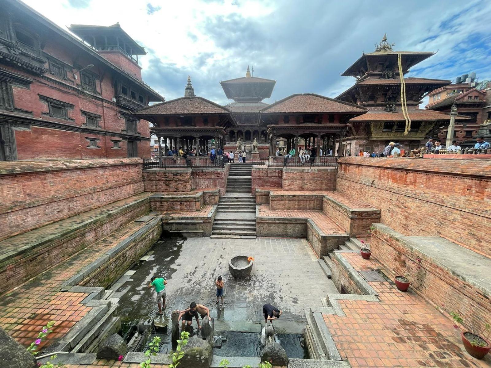 Hotel Patan Square - 2 Km From Patan Durbar Square Esterno foto