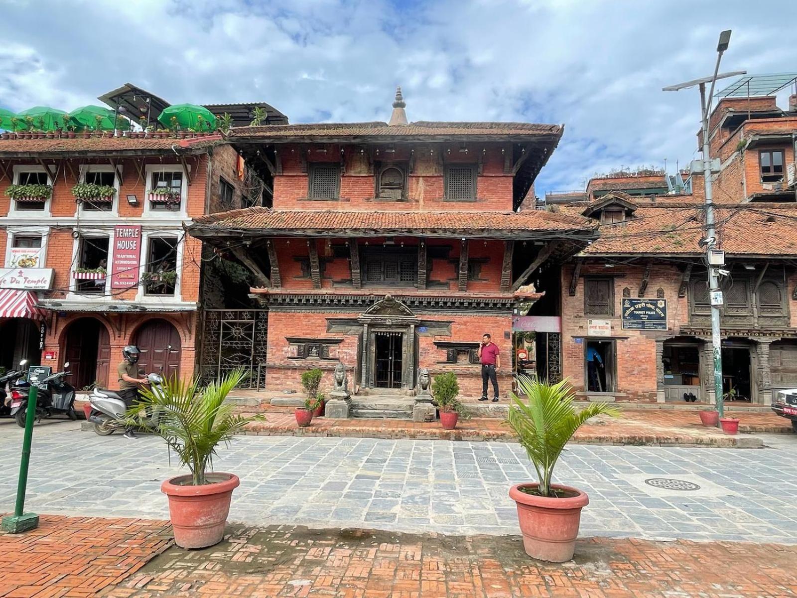 Hotel Patan Square - 2 Km From Patan Durbar Square Esterno foto